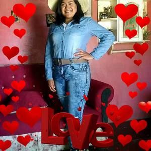 Meet your Posher, Maricela